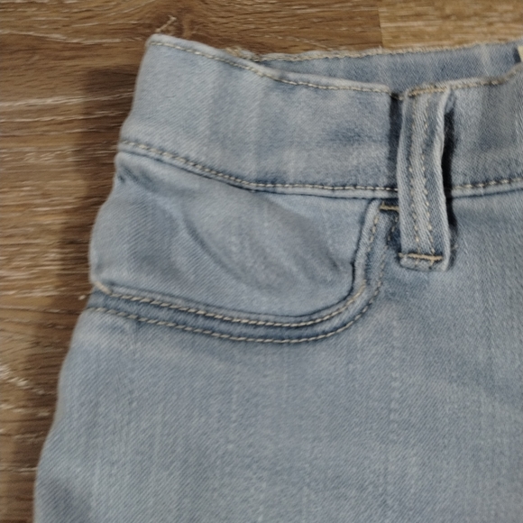 Oshkosh Relaxed Fit Jeans Girls 6/6X distressed fringe Ends At The Bottom - Picture 6 of 15